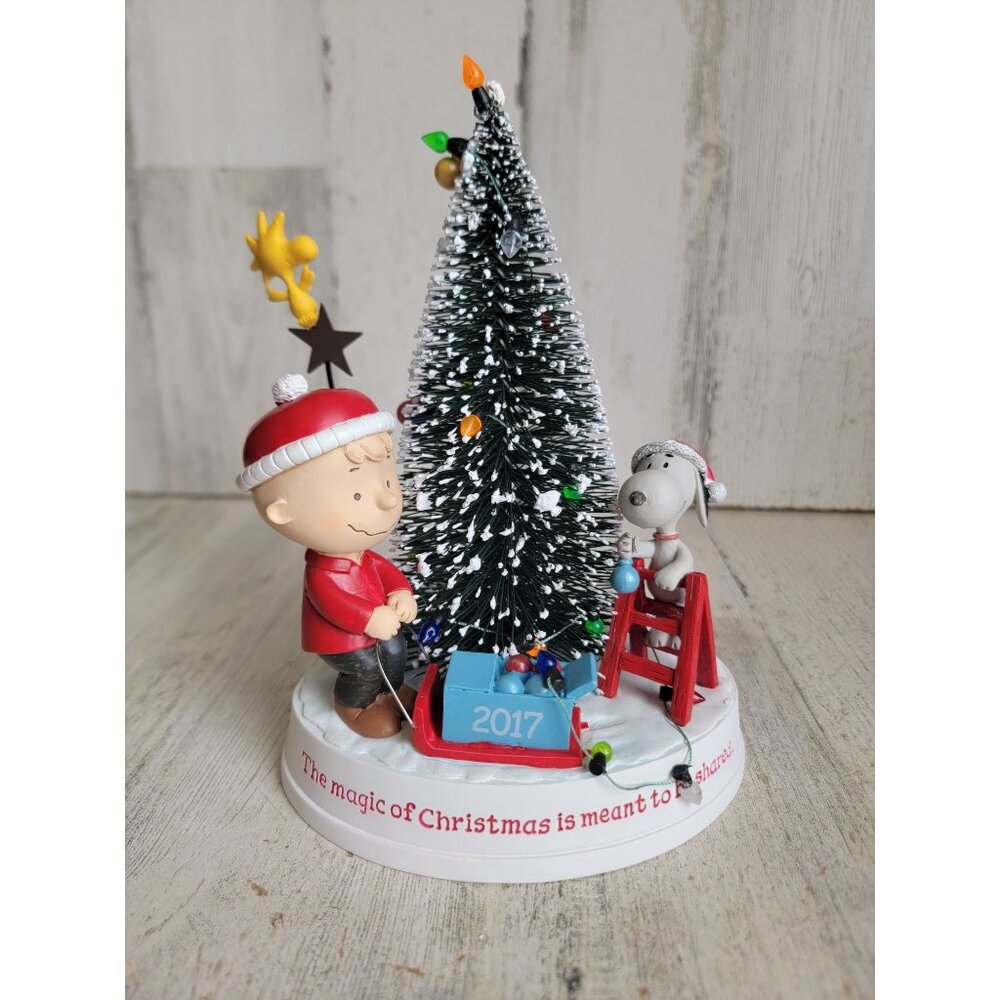 Hallmark Charlie Brown magic of Xmas is meant to be shared Snoopy figure decor